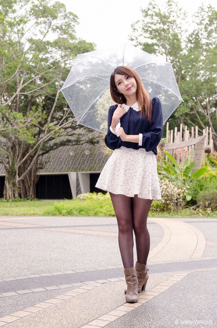 台湾美女 – Julie(张齐郡) 花博园区-像素点
