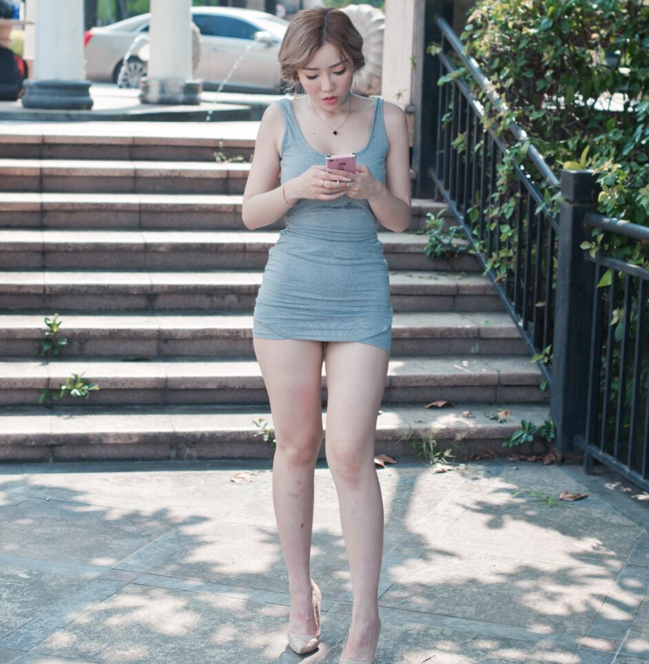 御风作品 – 萌汉药紧身裙街拍 写真