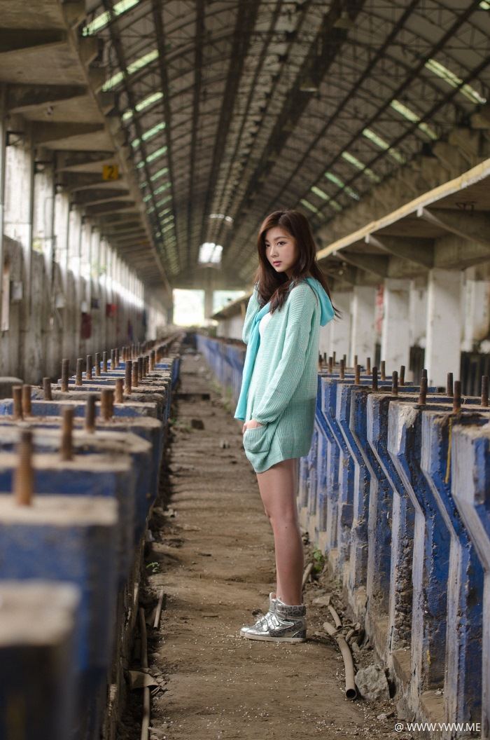 台湾美女 – Patty Yong(小猪) 南港废墟-像素点