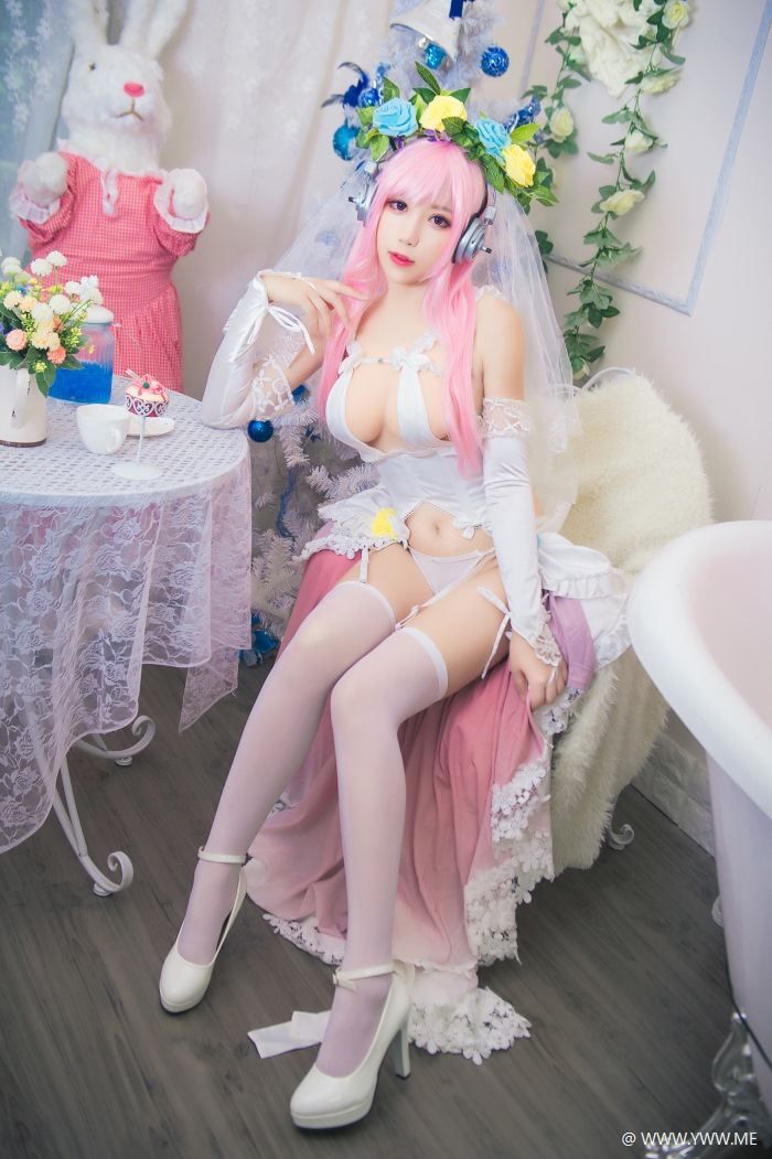 斗鱼主播@黑米粥 索尼子花嫁-像素点