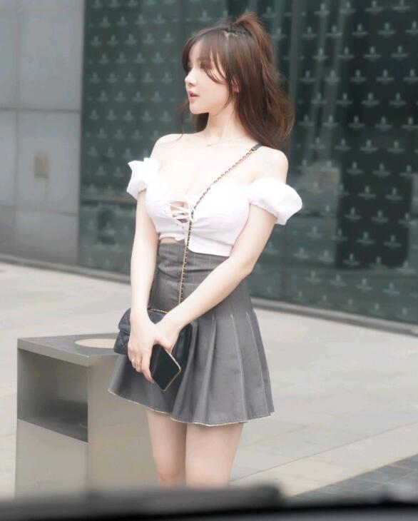 [XiuRen秀人网] 2020.08.05 No.2408 糯美子Mini