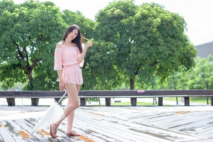 台湾美女 – Wei-wei Li 花博园区-像素点
