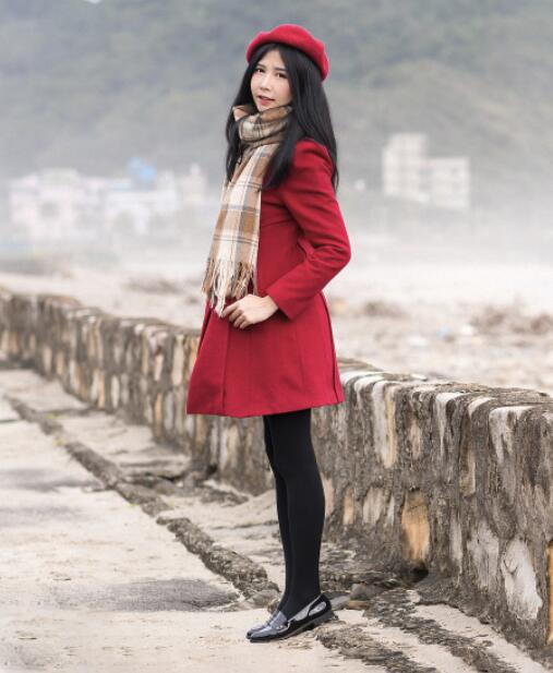 台湾美女 – Zooey Li (小啵) 翡翠湾 & 野柳