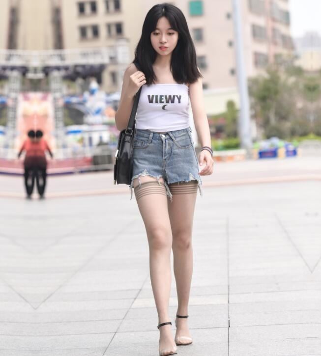 程生街拍作品 – 汕上的商城美女 写真+视频