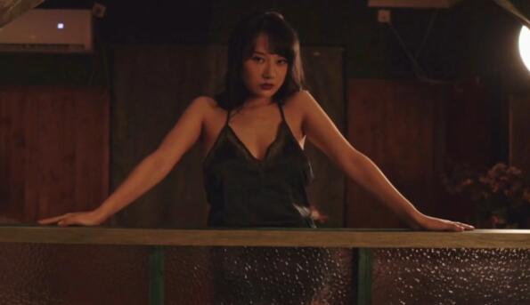 [YouMi尤蜜] 视频 2020.07.03 深闺里の欲望女郎 何嘉颖