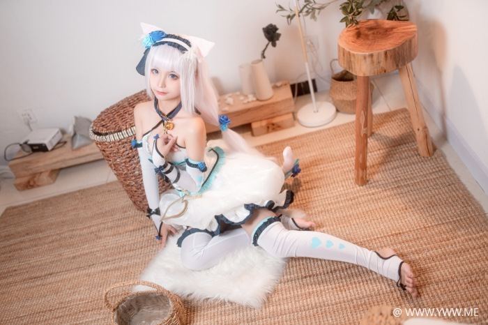 知名Coser@蠢沫沫 香子兰-像素点