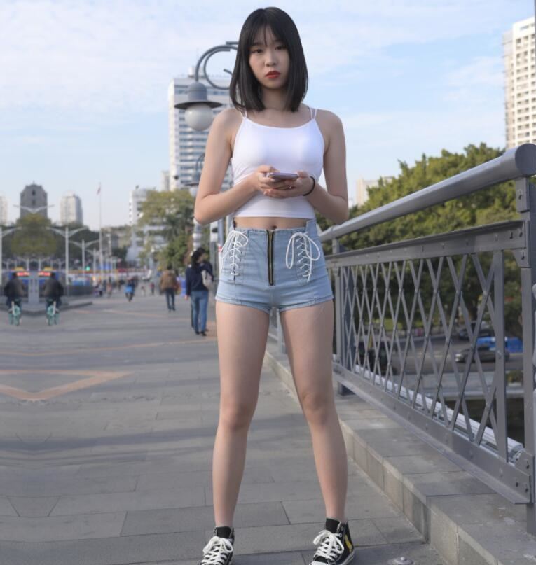 程生街拍作品 – 周末逛街的少女 写真+视频