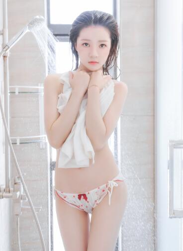 萝莉风COS 桜桃喵 – 桜桃未熟3 洒花
