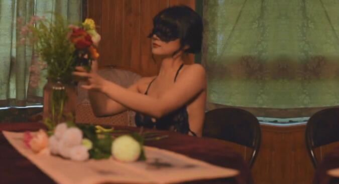 [YouMi尤蜜] 视频 2020.07.15 红玫瑰の心事 何嘉颖