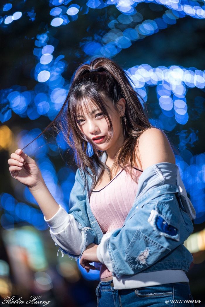 台湾美女 – 陈葳(Chen Wei) 信义商圈夜拍-像素点
