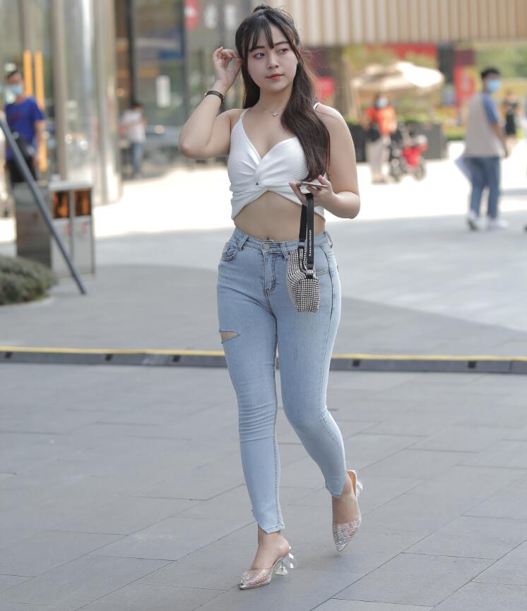 凯恩公爵作品 – 丰腴的紧牛美女 写真+视频
