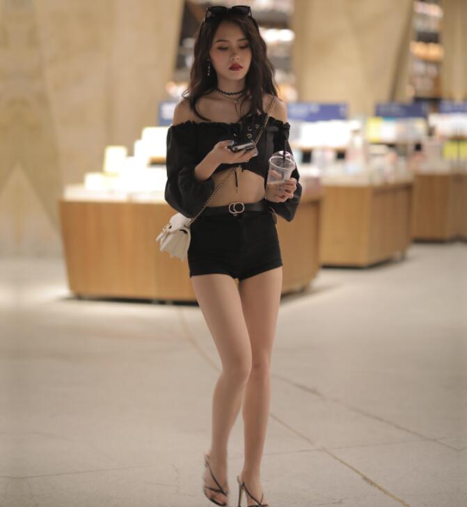 凯恩公爵作品 – 黑色短裤 写真+视频