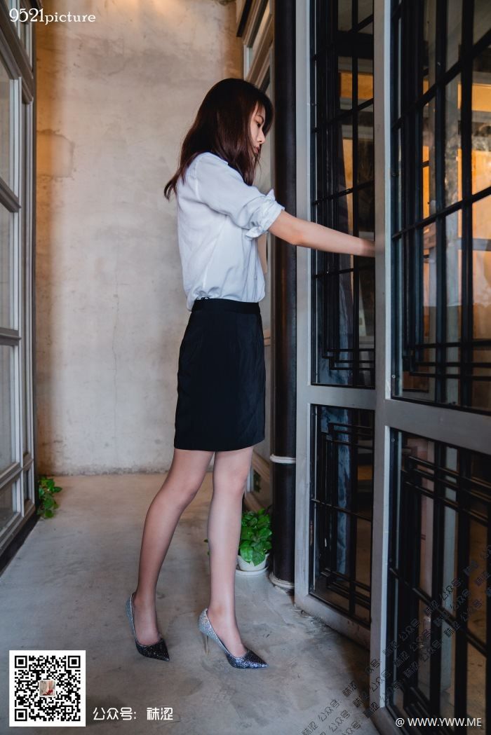 袜涩写真 VOL.034 乐乐灰丝互动图集-像素点