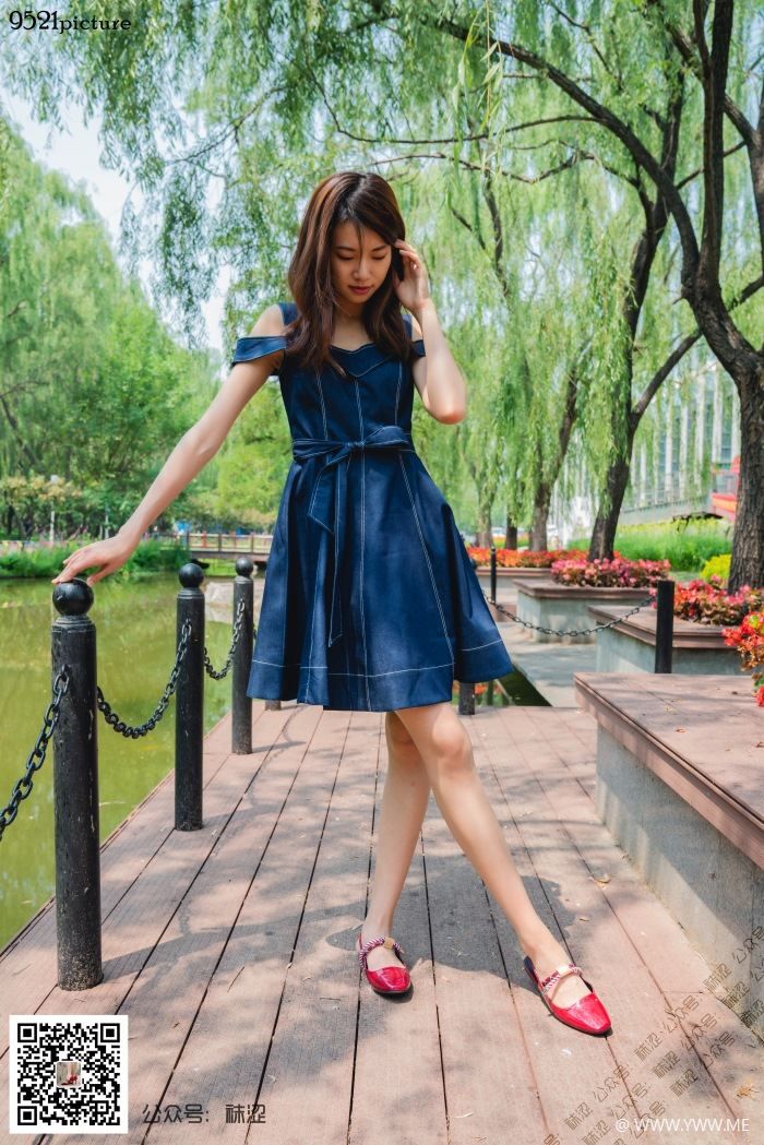 袜涩写真 VOL.036 乐乐在公园(丝袜falke12)-像素点
