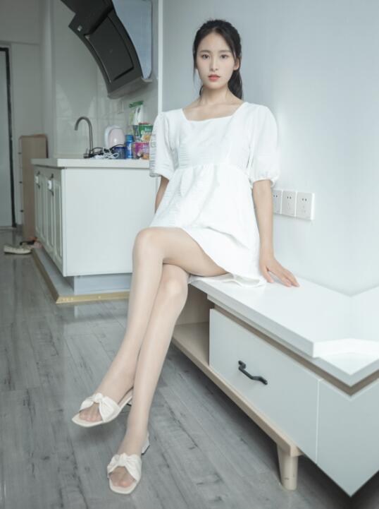 [MSLASS梦丝女神] 2020.09.24 NO.131 美美的 小志玲2