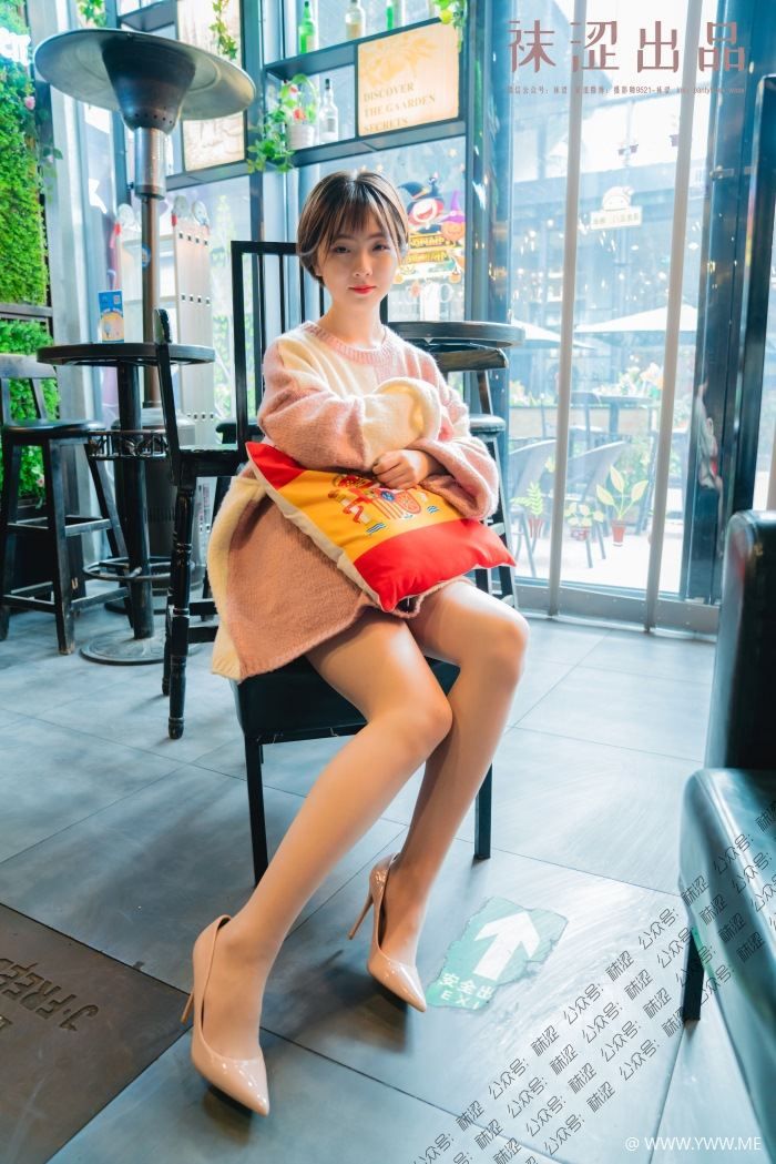 袜涩写真 VOL.048 暖暖的大毛衣-像素点