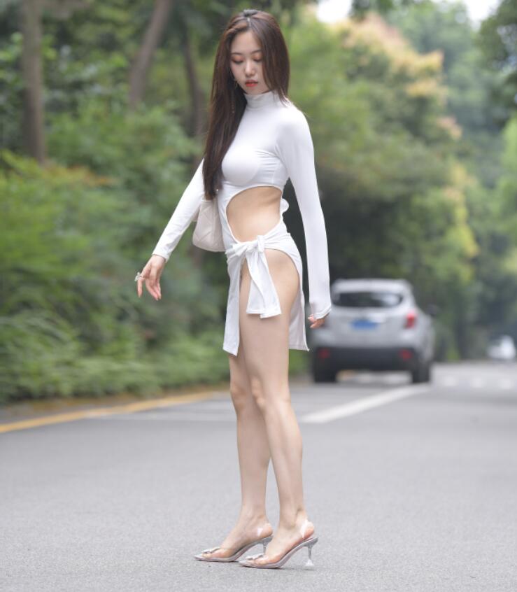 玲玲作品 – 陌下山 无人知晓 写真+视频
