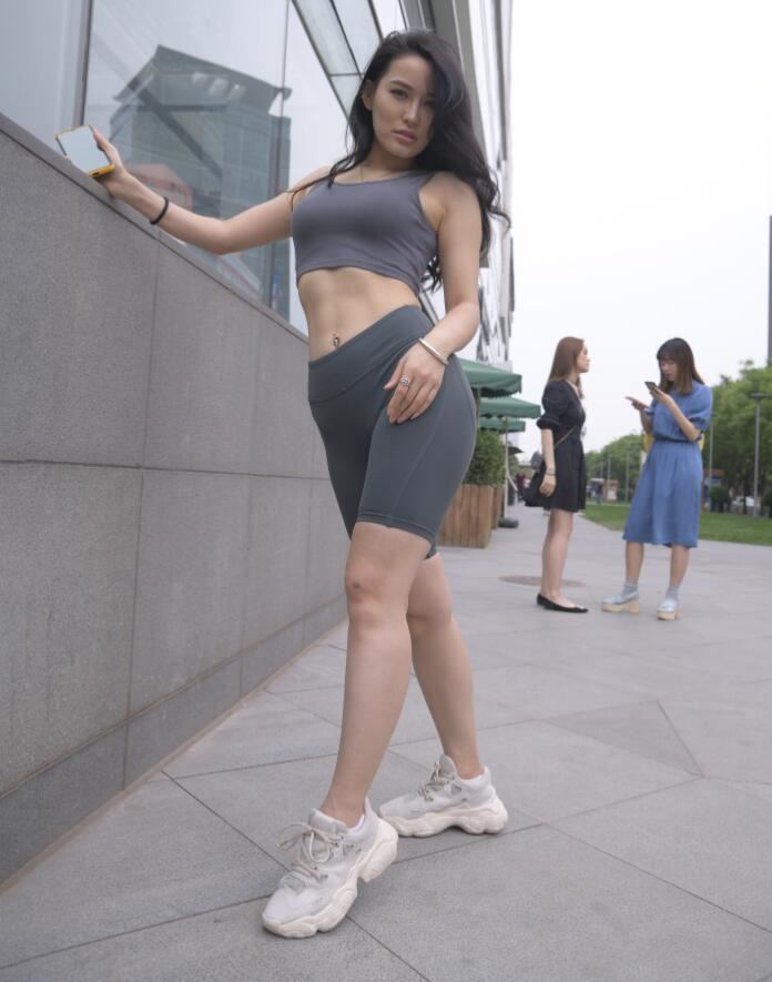 红石作品 – 混血美女 写真+视频