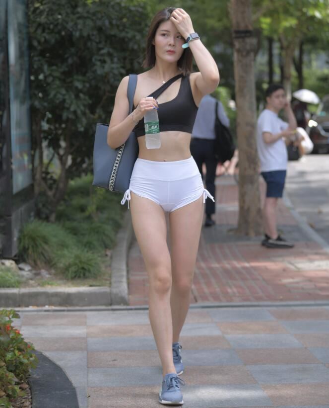 咔喳作品 – 白色的唤醒 写真+视频