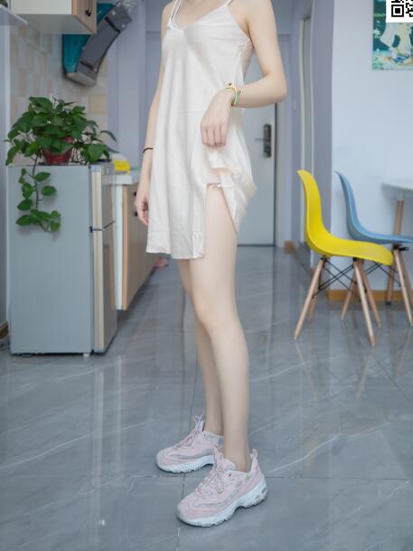 [MSLASS梦丝女神] 2020.11.02 NO.136 PINK 莹仙女