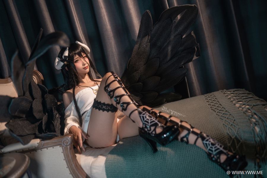 知名Coser@蠢沫沫 雅儿贝德毛衣-像素点