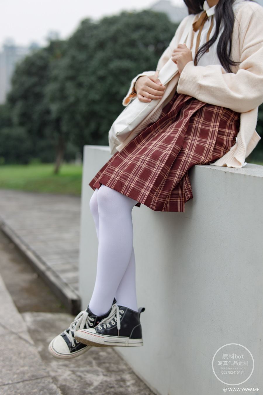 森萝财团写真 有料 NO.006 依依 户外白丝JK制服-像素点
