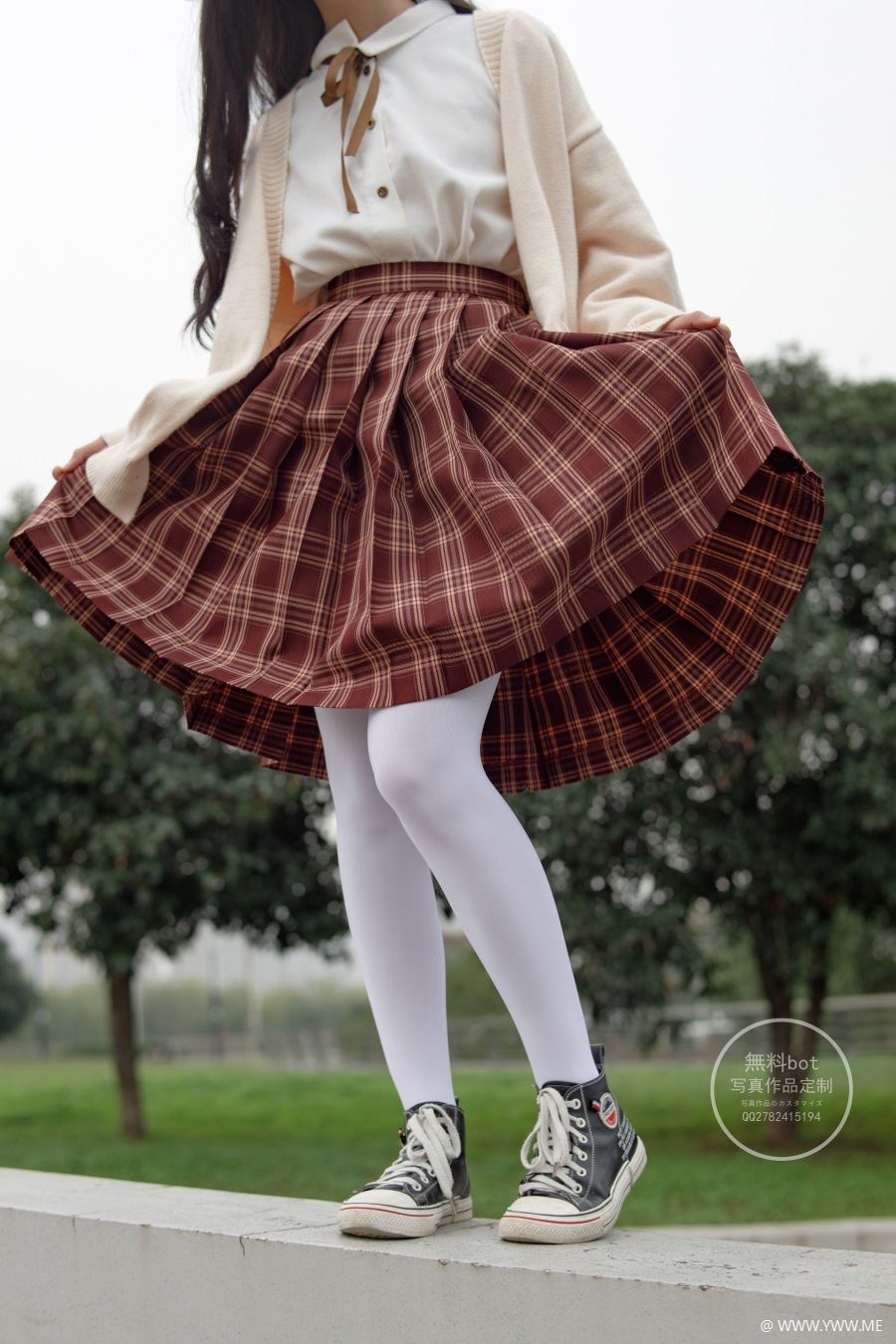 森萝财团写真 有料 NO.006 依依 户外白丝JK制服-像素点