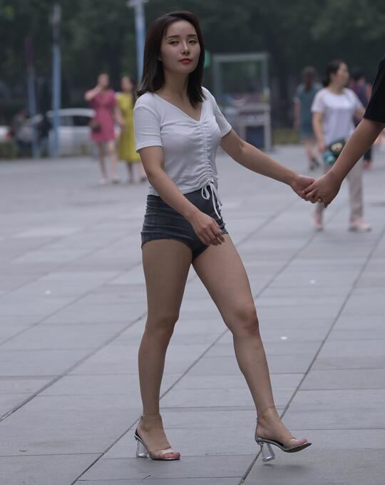 魂魂作品 – 性感热裤小妹 写真