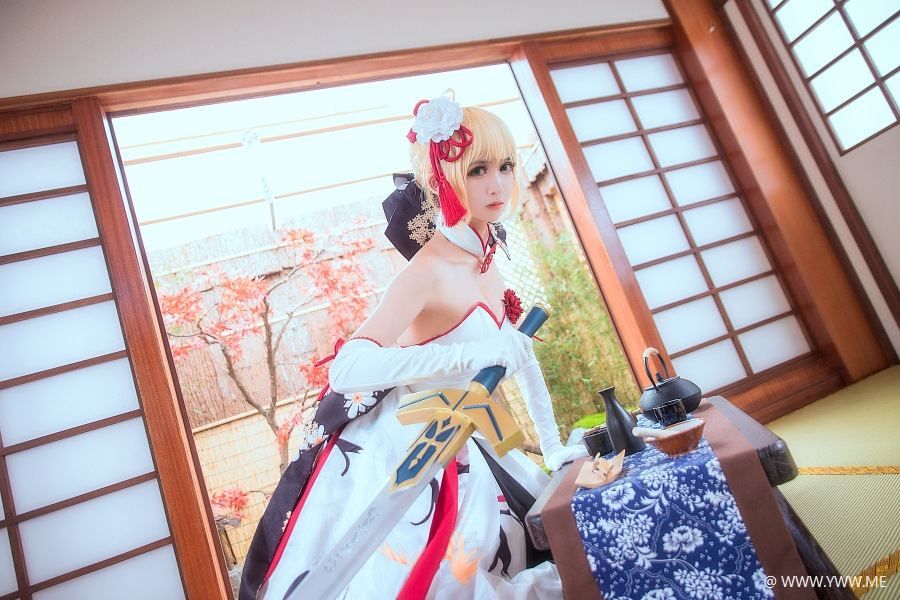 超人气Coser鳗鱼霏儿 – King of Knight 和风礼服-像素点