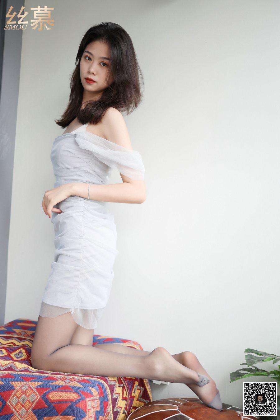 丝慕写真 特写集 TX050 芝芝《除了灰 还是灰》-像素点