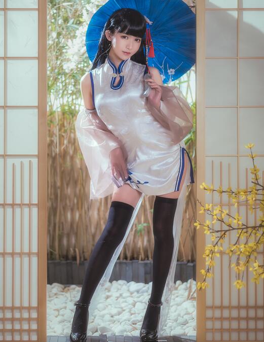 超人气Coser鳗鱼霏儿 – 碧蓝华裳 逸仙