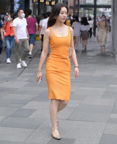 视觉冲击作品 – 黄色包臀裙美女 写真