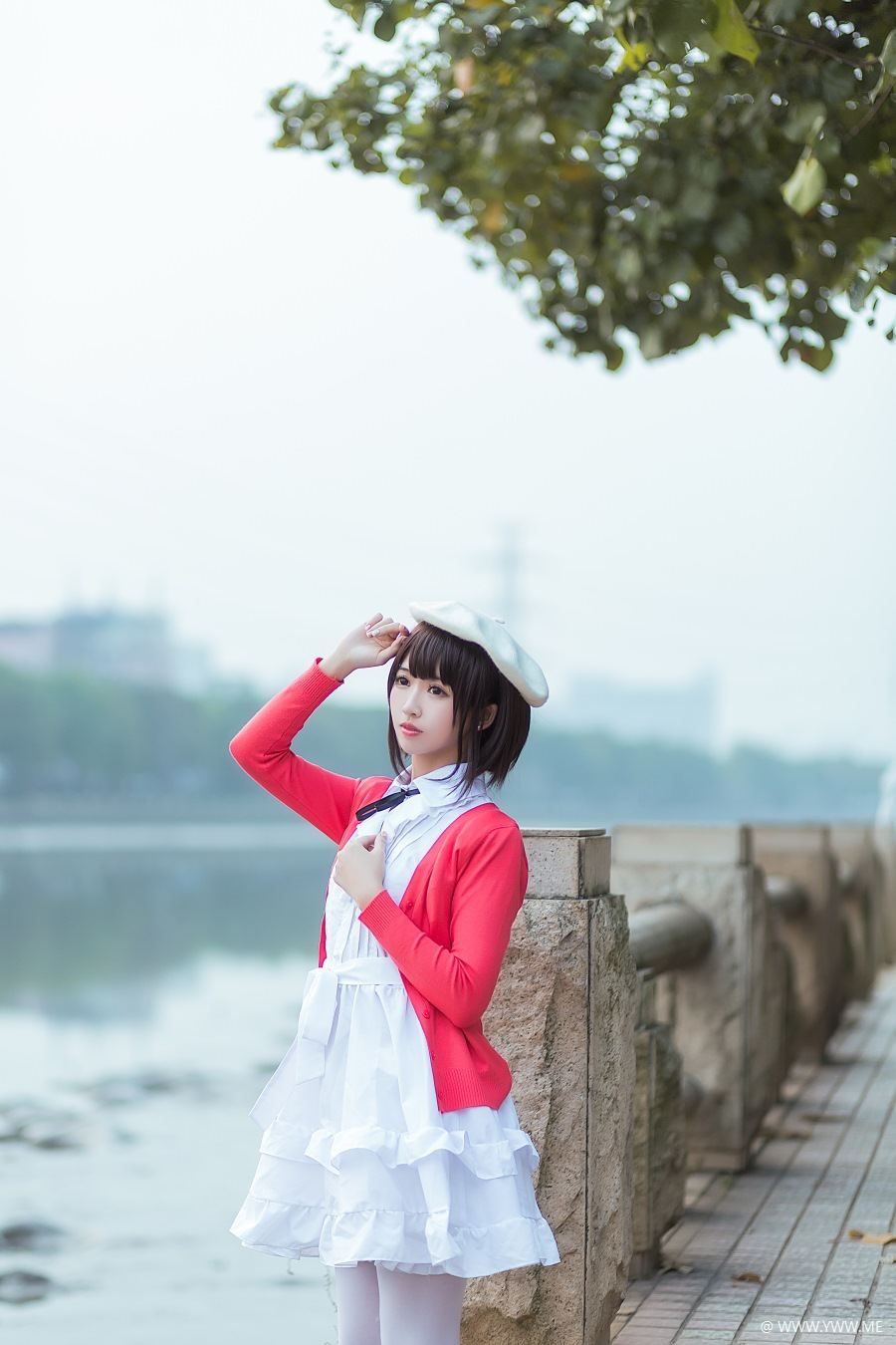 超人气Coser鳗鱼霏儿 – 圣人惠 常服-像素点
