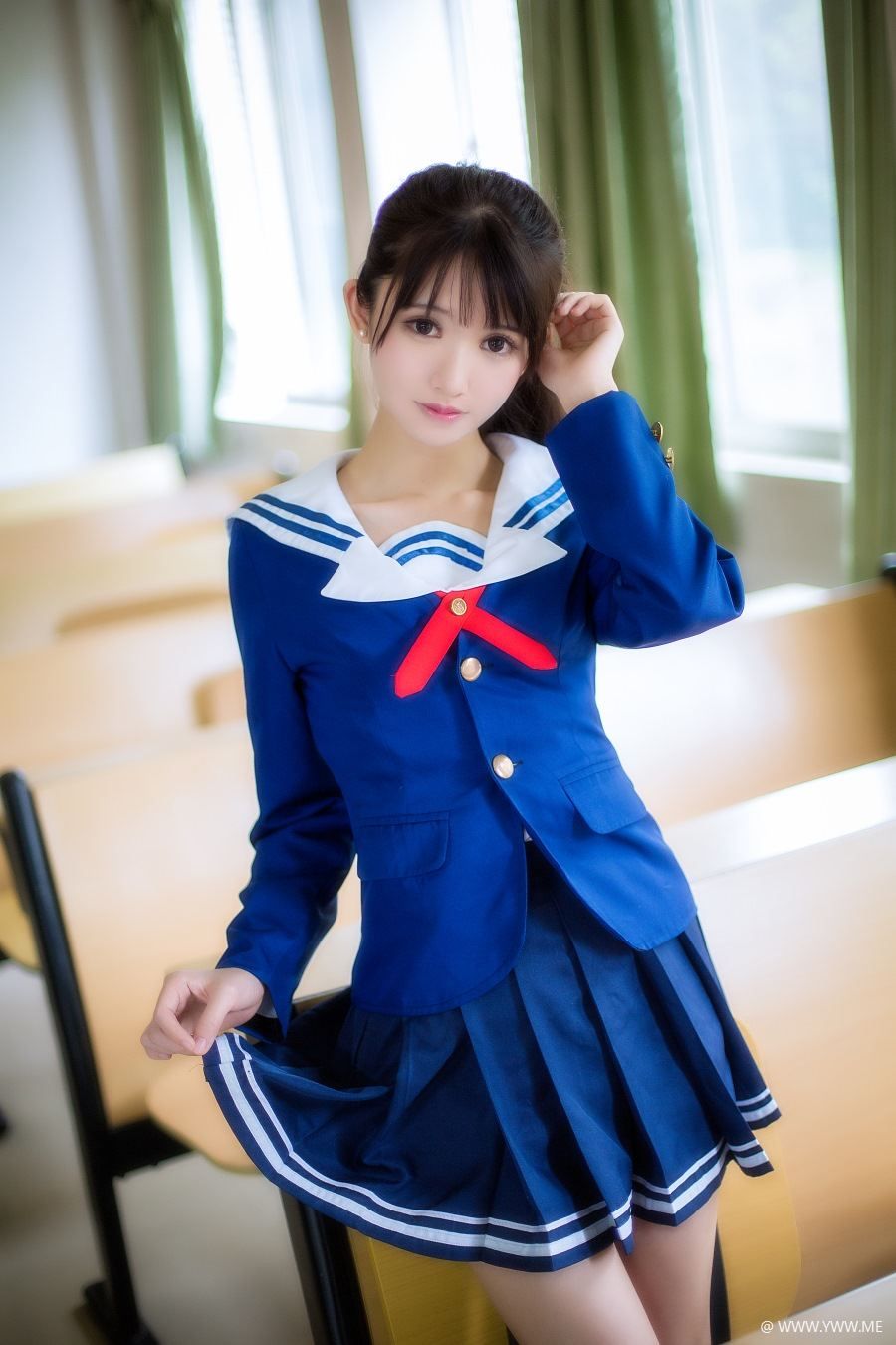 超人气Coser鳗鱼霏儿 – 圣人惠 校服-像素点