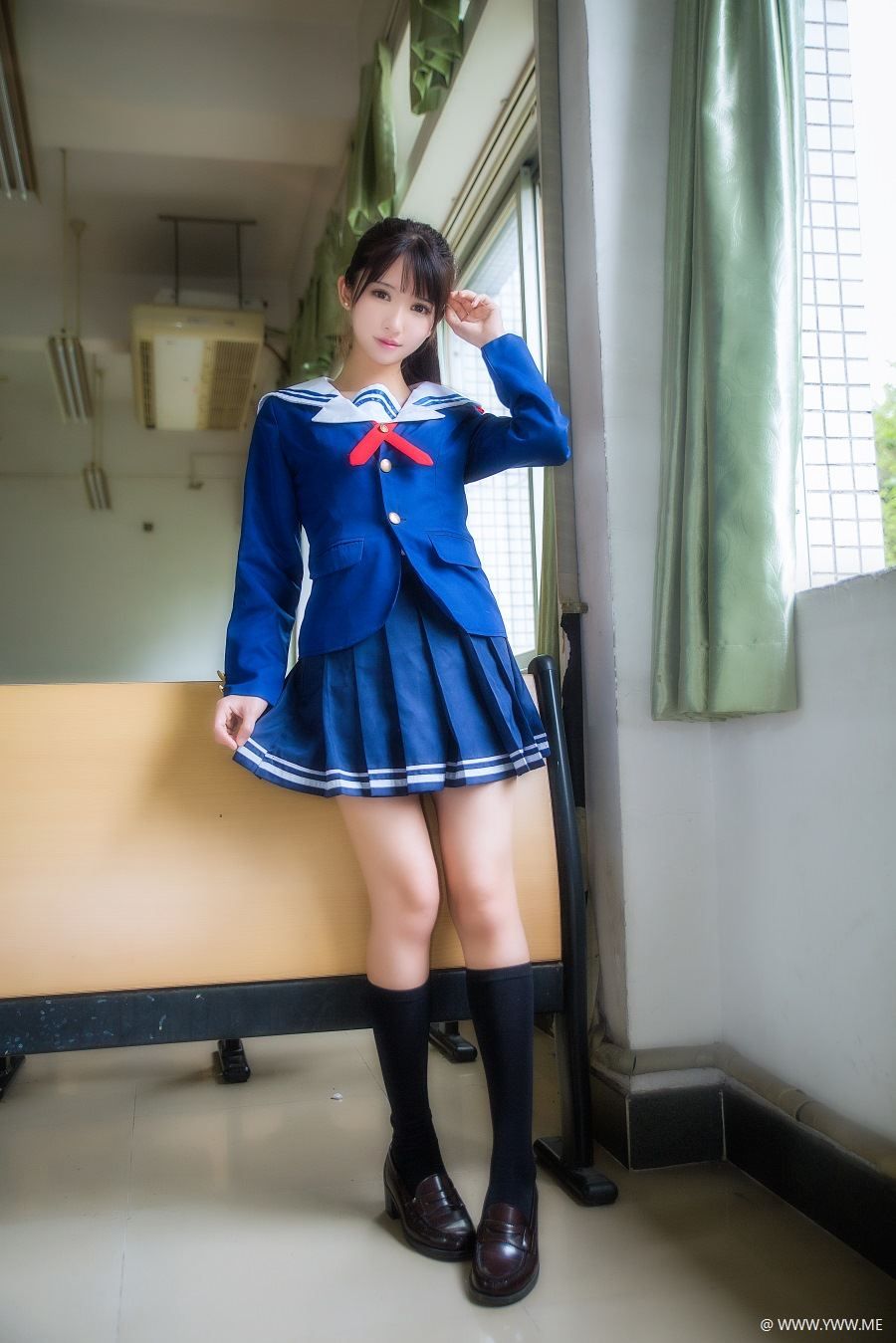 超人气Coser鳗鱼霏儿 – 圣人惠 校服-像素点