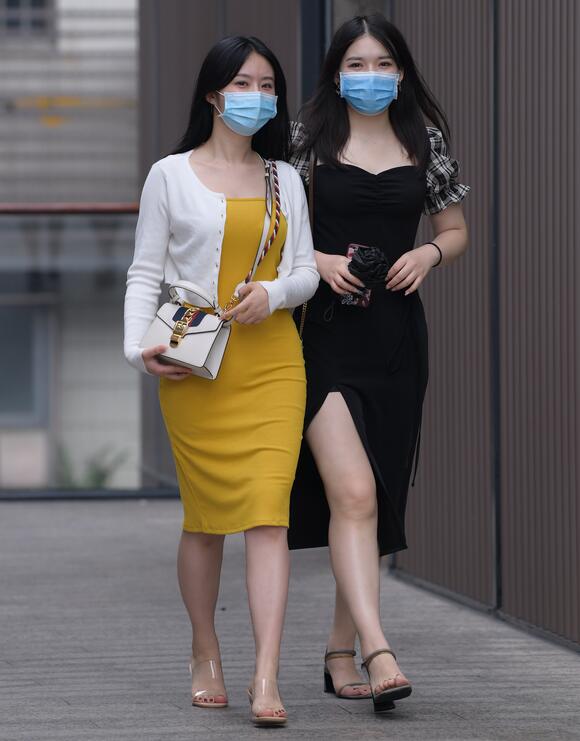 视觉冲击作品 – 好身材de闺蜜 写真