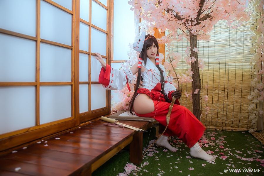 超人气Coser鳗鱼霏儿 – 巫女-像素点