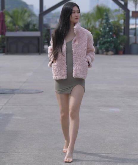 红石作品 – 灰色包臀裙美女 写真+视频