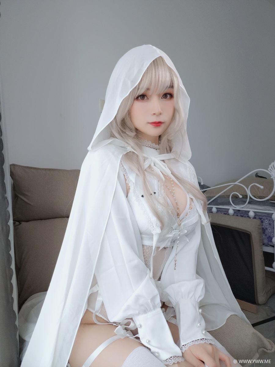 人气动漫Coser@白银81 纯白圣女-像素点