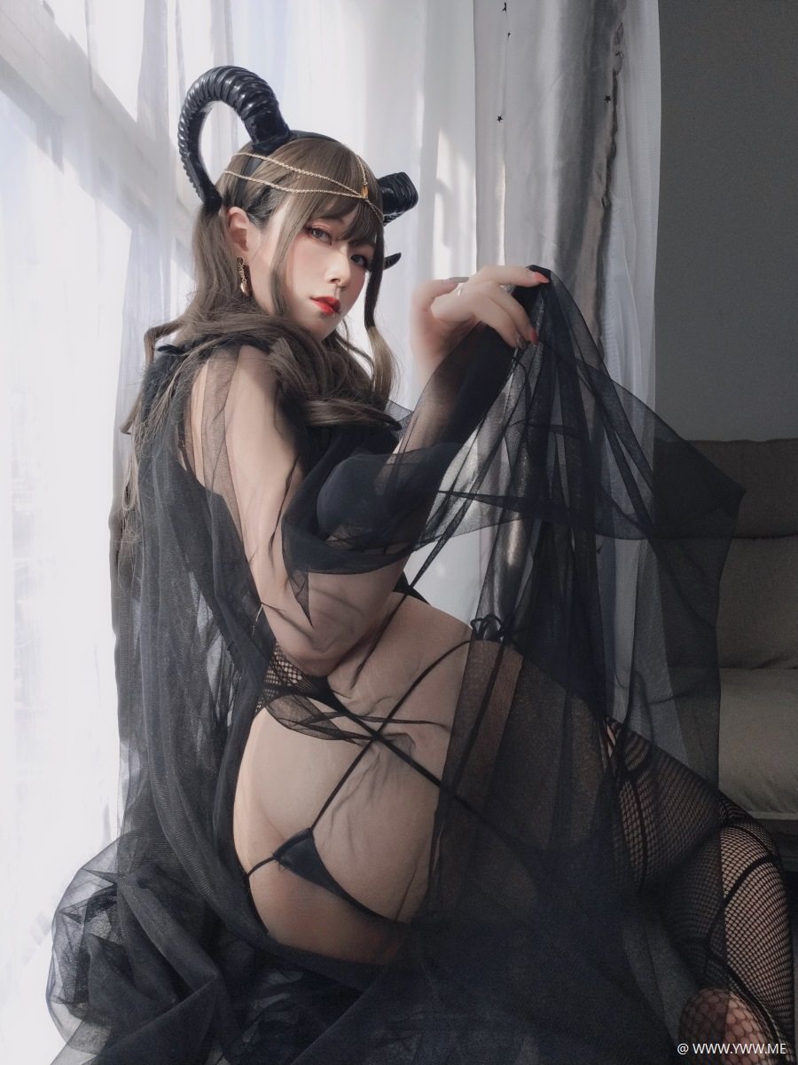 人气动漫Coser@白银81 黑山魅魔-像素点