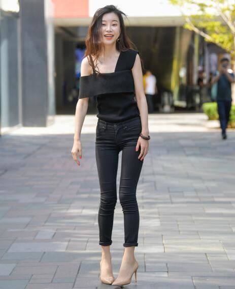 慕容笙作品 – 骨感仔裤气质美女 写真