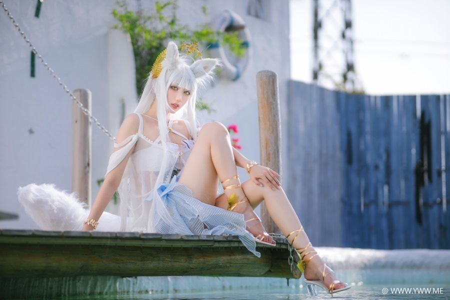 微博小姐姐 @周叽是可爱兔兔 白金泳装-像素点
