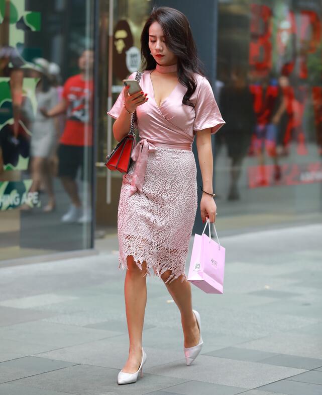 视觉冲击作品 这种少妇，可否给我来一卡车 写真