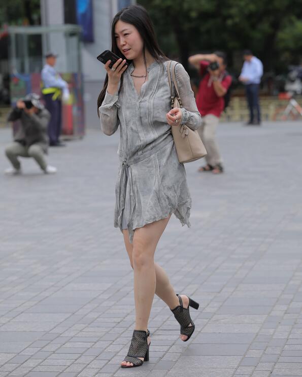 视觉冲击作品 白皙美腿，性感少妇 写真