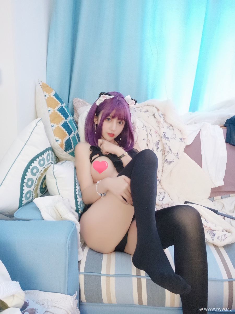 斗鱼主播@过期米线线喵 – 紫色小恶魔-像素点
