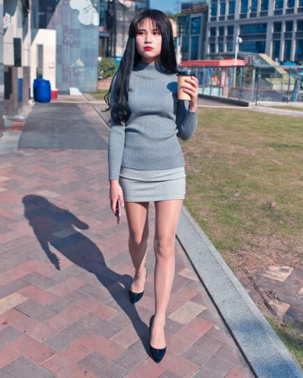 御风街拍作品 – 丝足系列-休闲书屋里的短裙肉丝美女萌宝儿 写真+视频