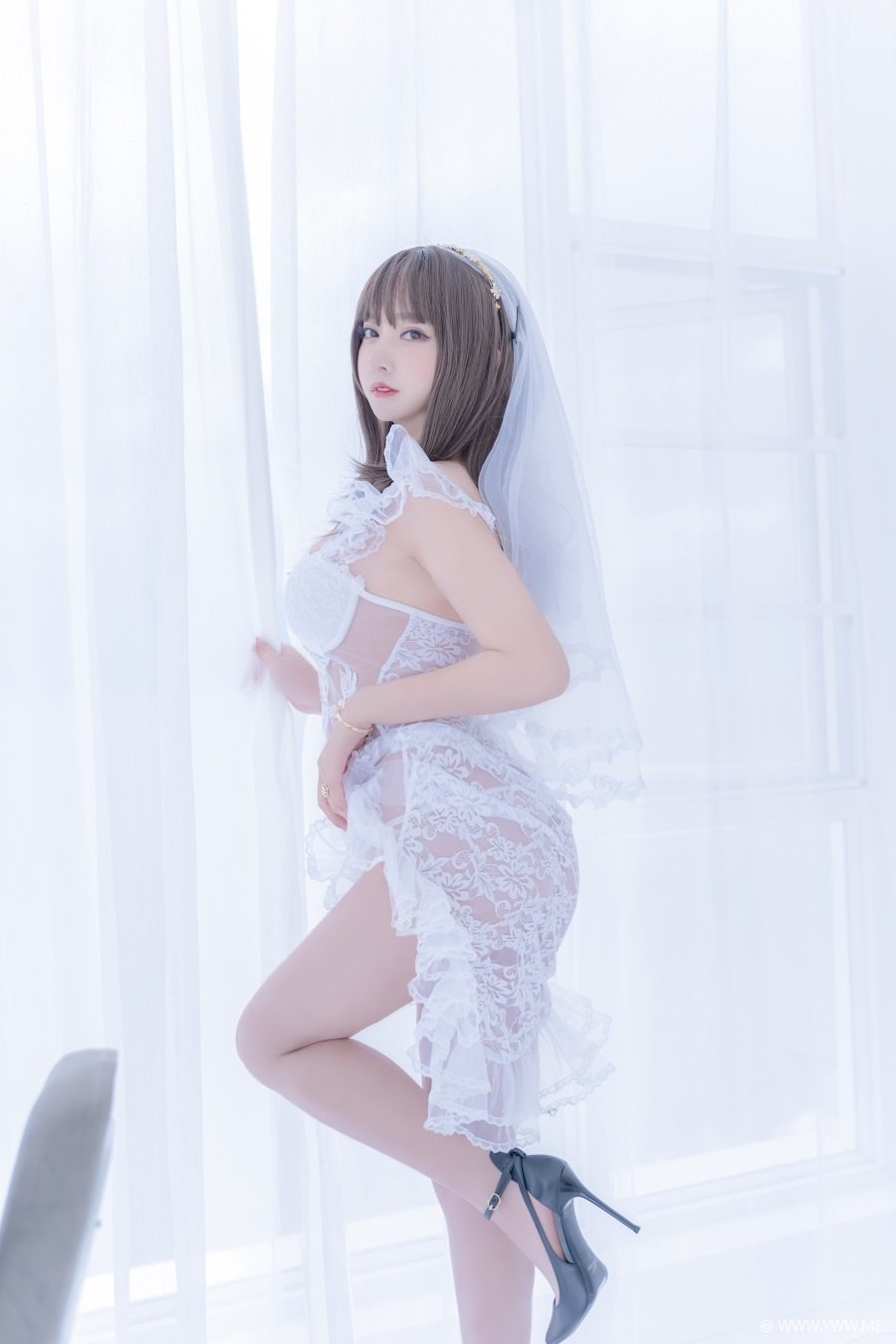 斗鱼主播@过期米线线喵 – 白雪姬-像素点