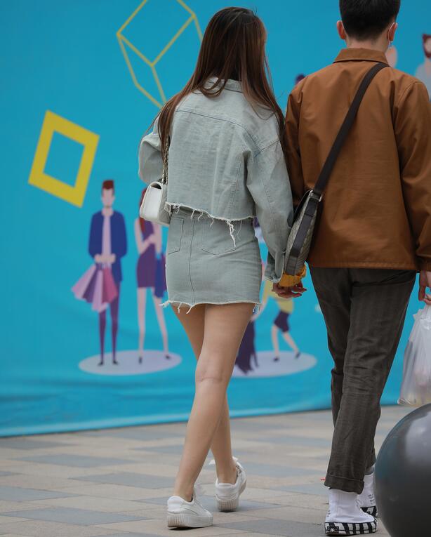 四九城嘎子街拍作品 – 包臀裙性感女友 写真