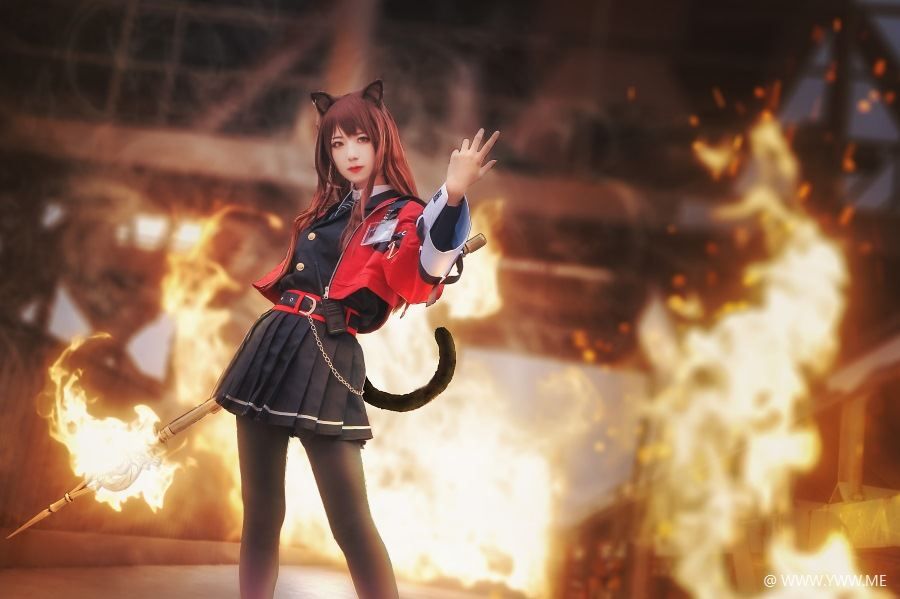 COS博主@弥音音ww 明日方舟 天火-像素点