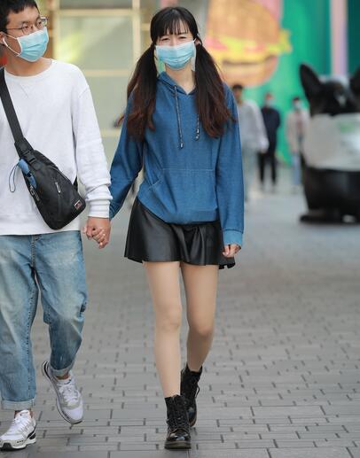 四九城嘎子街拍作品 – 皮裙肉丝女友 写真